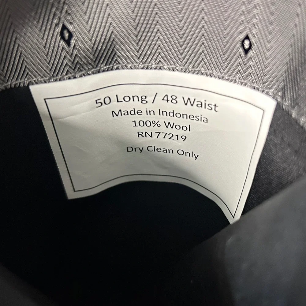 Joseph & Feiss 50L Sport Coat 100% Wool Charcoal Gray Two Button Lined Vented